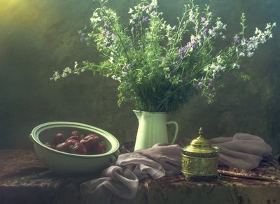 Flores silvestres e morangos de UstinaGreen