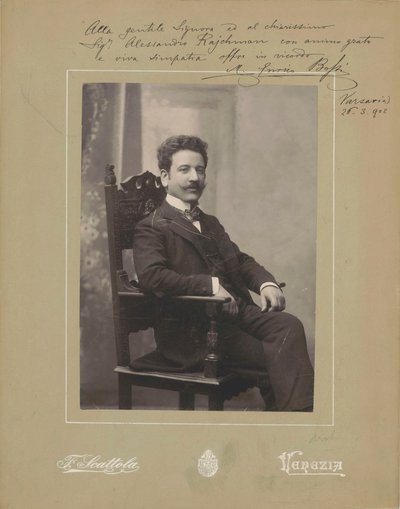 Retrato do organista e compositor Marco Enrico Bossi 1861-1925 , c. 1900. de Venezia . Photo studio Francesco Scattola