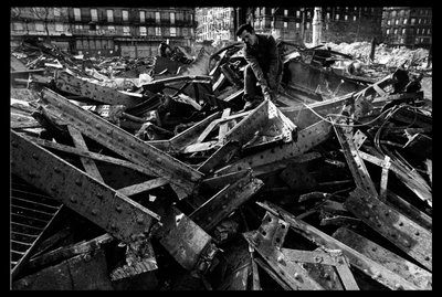 Demolição do mercado central em Paris, em agosto de 1971(foto a p/b) de Victor Baltard