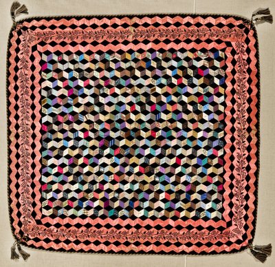 Tumbling Blocks Quilt, c.1865-70 (seda, veludo e madeira) de Victoria Royall Broadhead