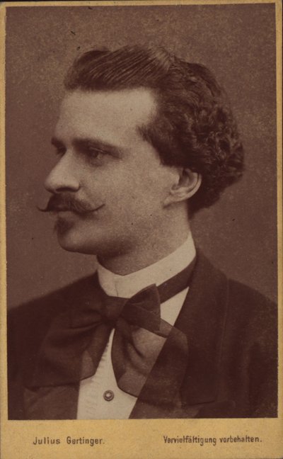 Retrato do compositor Eduard Strauss 1835-1916, 1874. de Vienna . Photo studio Julius Gertinger