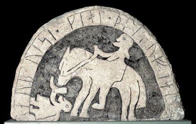 Runestone com um cavaleiro de Viking