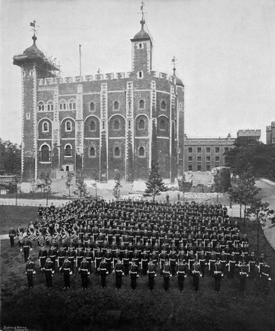 O 1º Regimento Suffolk na Torre de Londres, 1895 1896. de W. W. Rouch