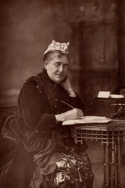 "Elizabeth Lynn Linton (1822-1898) romancista, escritora, jornalista inglesa e defensora dos direitos das mulheres. (woodburytype) de W. and D. (after) Downey
