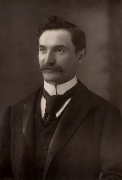 "Solomon Joseph Solomon (1860-1927) Pintor inglês de retratos e murais. Na Primeira Guerra Mundial, introduziu o uso da camuflagem no exército britânico. (woodburytype) de W. and D. (after) Downey
