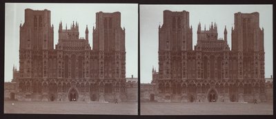 Wells Cathedral, Cathedral Green, Wells, Mendip, Somerset, 1913. de Walter Edward Zehetmayr