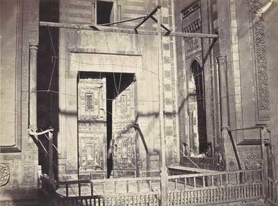 Porta da Mesquita, Sultão Hassan. Parte inferior, ca. 1860. de Wilhelm Hammerschmidt