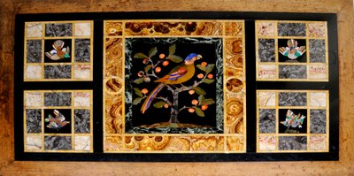Detalhe de uma mesa de mármore (carvalho e mármore) de William Burges