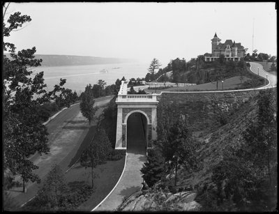Tryon Hall, Billings Estate, Inwood, Nova York, c.1914 de William Davis Hassler