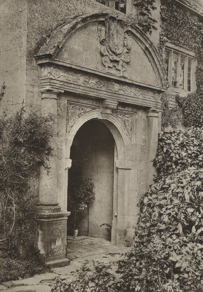 Doorway, The Manor, Upper Swell, Gloucestershire (foto a p/b) de William Galsworthy Davie