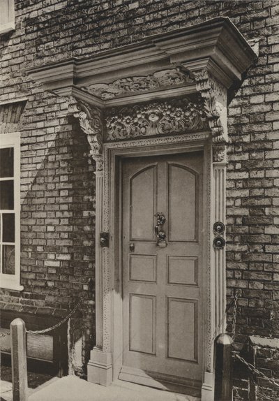 Doorway, West Street, Rye, Sussex (foto a p/b) de William Galsworthy Davie