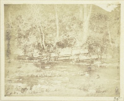 Um riacho de montanha que flui ao pé do Castelo de Doune de William Henry Fox Talbot