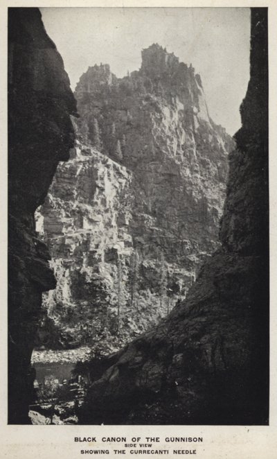 Canyons of Colorado: Black Canon of the Gunnison, Side View, Showing the Currecanti Needle (foto a p/b) de William Henry Jackson