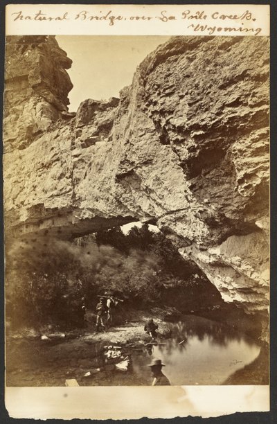 [Ponte natural, vista de cima, desfiladeiro de La Prêle, Wyoming] de William Henry Jackson