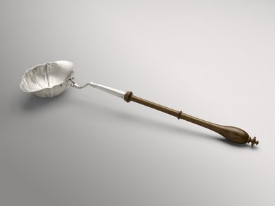 Punch ou Toddy Concha, c. 1754-1785 (prata e madeira não identificada) de William Hollingshead