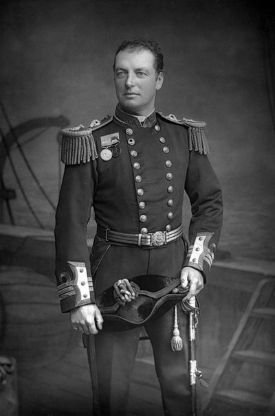 Lord Charles Beresford 1846-1919, almirante britânico e membro do parlamento, 1890. de William and Daniel Downey
