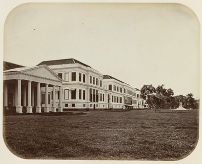Palácio Daendels em Waterlooplein em Batavia de Woodbury and Page