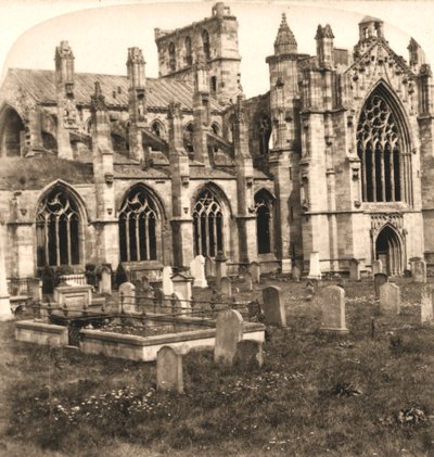 Abadia de Melrose, Melrose, Escócia, 1896. de Works and Sun Sculpture Studios