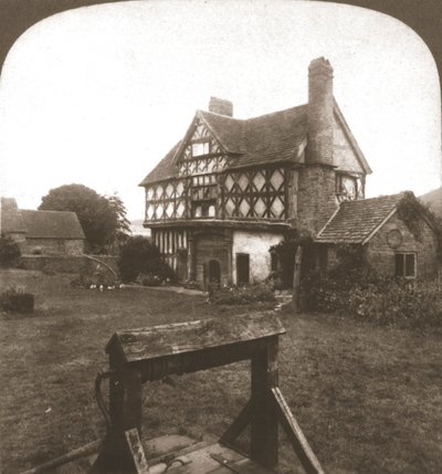 Castelo de Stokesay Inglaterra, a fortaleza antiga, 1900. de Works and Sun Sculpture Studios