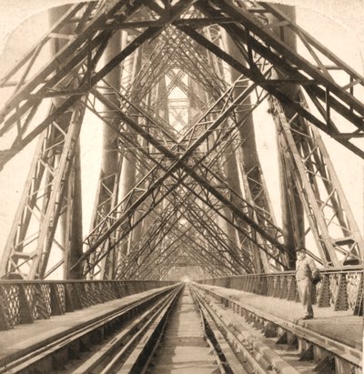 A grande ponte adiante, Escócia, 1896. de Works and Sun Sculpture Studios