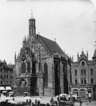 A Frauenkirche, Nuremberg, Baviera, Alemanha, c1900. de Wurthle and Sons