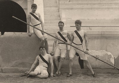 Atletas americanos nos Jogos Olímpicos de Verão, Atenas, Grécia. 1896 (foto) de . .