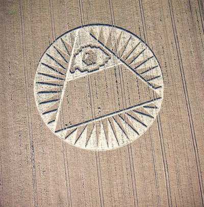 Círculo de culturas no campo de trigo, Highclere, Hampshire, 21 de Julho de 2002 (fotografia aérea) de Ferdinand Georg Waldmuller