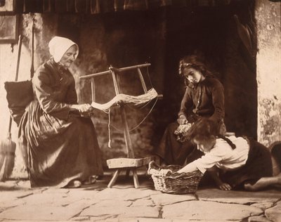 Tecelagem feminina, c 1900 de Frederick (attr. to) Barnard