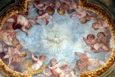 Espírito Santo e anjos. Fresco. Basílica de Santa Maria delle Vigne. Génova. Itália. de . .