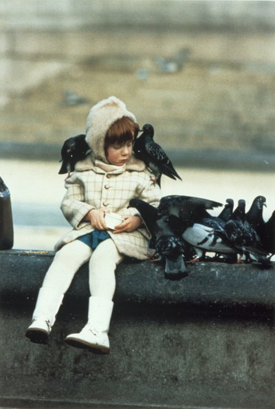 Menina com pombos de Frederick (attr. to) Barnard
