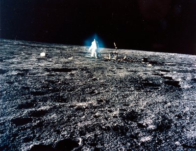 Voo espacial tripulado, EUA, astronauta da Apollo 12 Apollo 12 na Lua de Ferdinand Georg Waldmuller