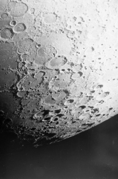 Superfície da Lua na Vista de Luna 16 de Frederick (attr. to) Barnard