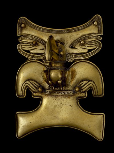 Pingente de um Xamã Transformado em Tucano, 500-1550 DC (ouro) de culture Tairona