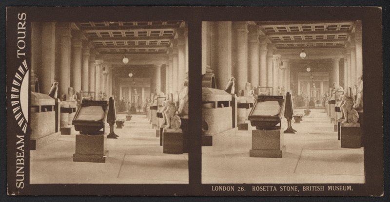 Londres, Rosetta Stone, Museu Britânico (foto a p/b) de (after) English photographer