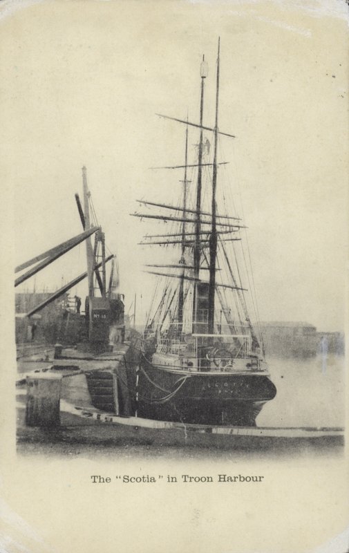 Scotia, Troon Harbour (foto a p/b) de (after) English photographer