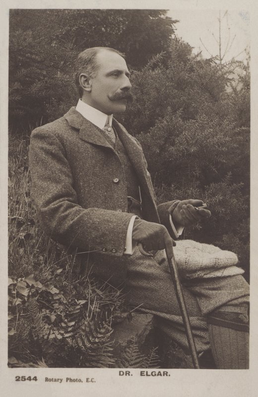 Sir Edward Elgar, compositor inglês (foto a p/b) de (after) English photographer