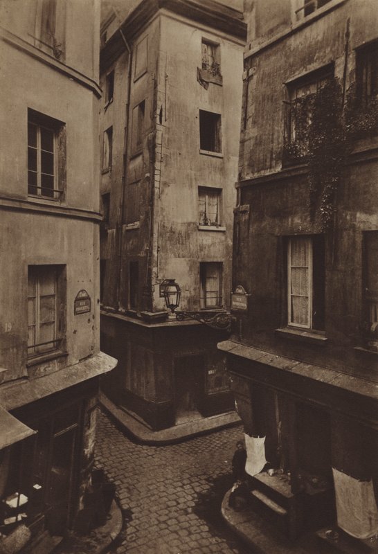 Esquina das ruas Mondetour, Pirouette e Petite-Truanderie em 1886 (foto a p/b) de (after) French Photographer