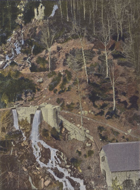 Cascade des Eaux Chaudes (foto colorida) de (after) French Photographer