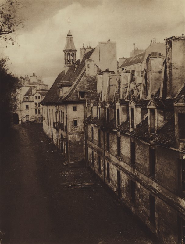 O interior do Hospice des Menages em 1868 (foto a p/b) de (after) French Photographer