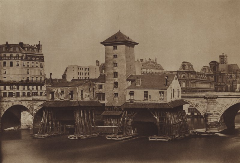 A Bomba Notre-Dame (foto a p/b) de (after) French Photographer