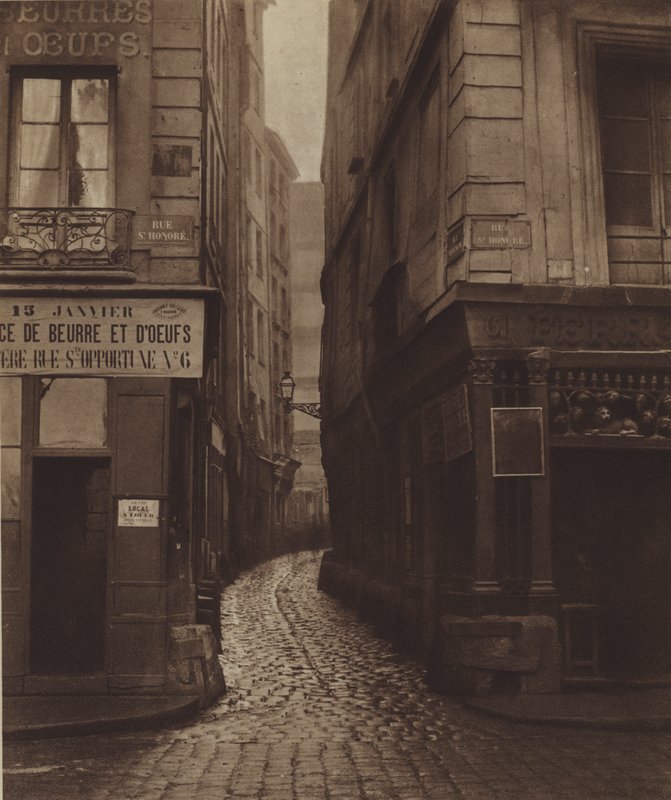 Rua Tirechape, tirada da rua Saint-Honore, demolida para a rua Pont-Neuf (foto a p/b) de (after) French Photographer