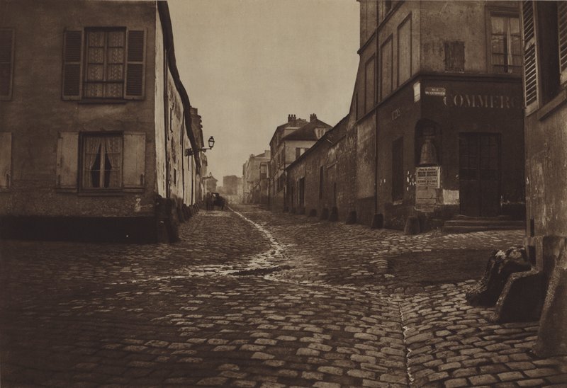 Rue du Cendrier, distrito de Saint-Marcel (foto a p/b) de (after) French Photographer