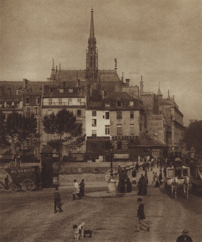 O Quai des Orfevres na esquina do Boulevard du Palais (foto a p/b) de (after) French Photographer