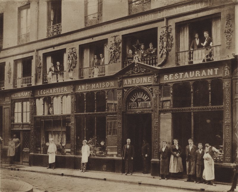 O restaurante Pied-de-Mouton, rue Vauvilliers (foto a p/b) de (after) French Photographer