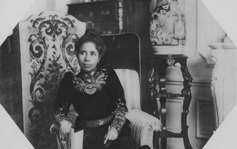 Rainha Ranavalo (foto a p/b) de (after) French Photographer