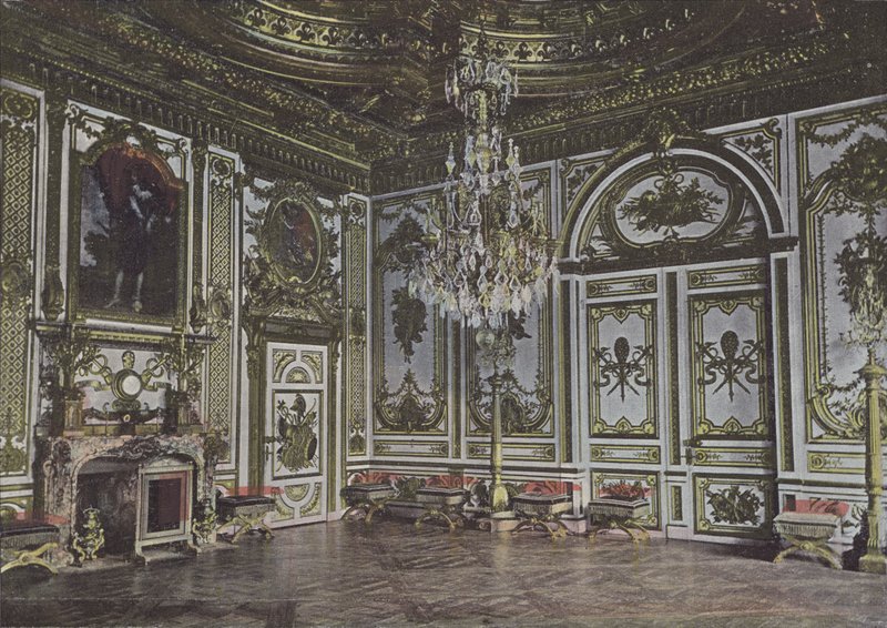 Salão Luís XIII, conhecido como a Salle du Trone (foto colorida) de (after) French Photographer