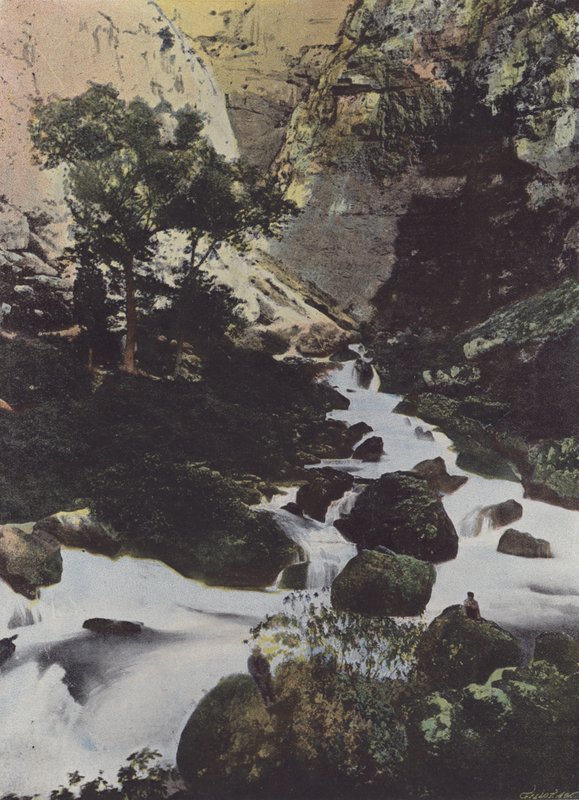 Nascente do rio Sorgue na Fontaine de Vaucluse (foto colorida) de (after) French Photographer