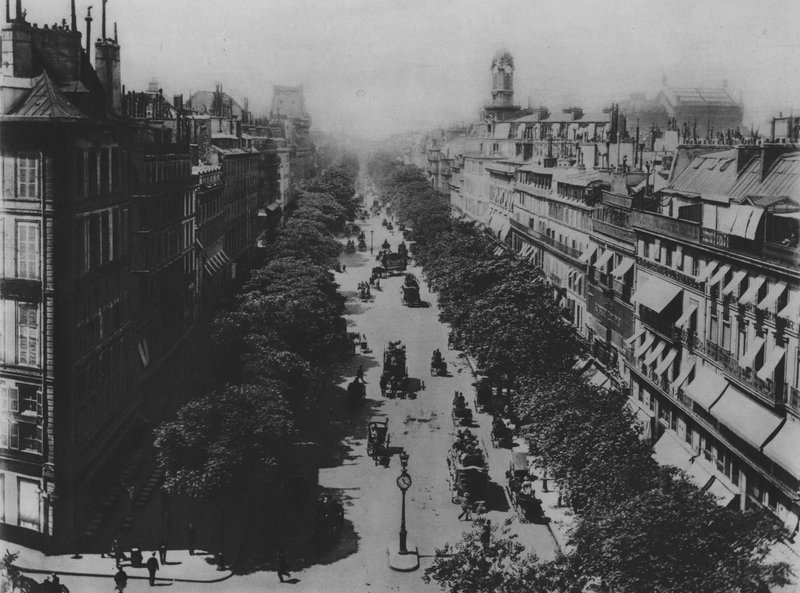 Os Grand Boulevards na Square Druot (foto a p/b) de (after) French Photographer