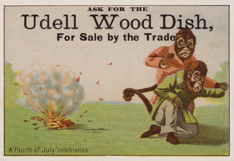 Uma celebração de quatro de julho, cartão de comércio anunciando pratos de madeira Udell de American School