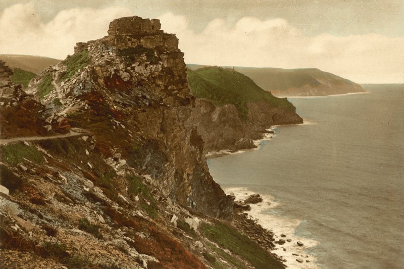 Lynton, Castle Rock de English Photographer